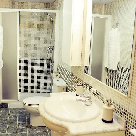 아파트 Dones En El Casco Historico De